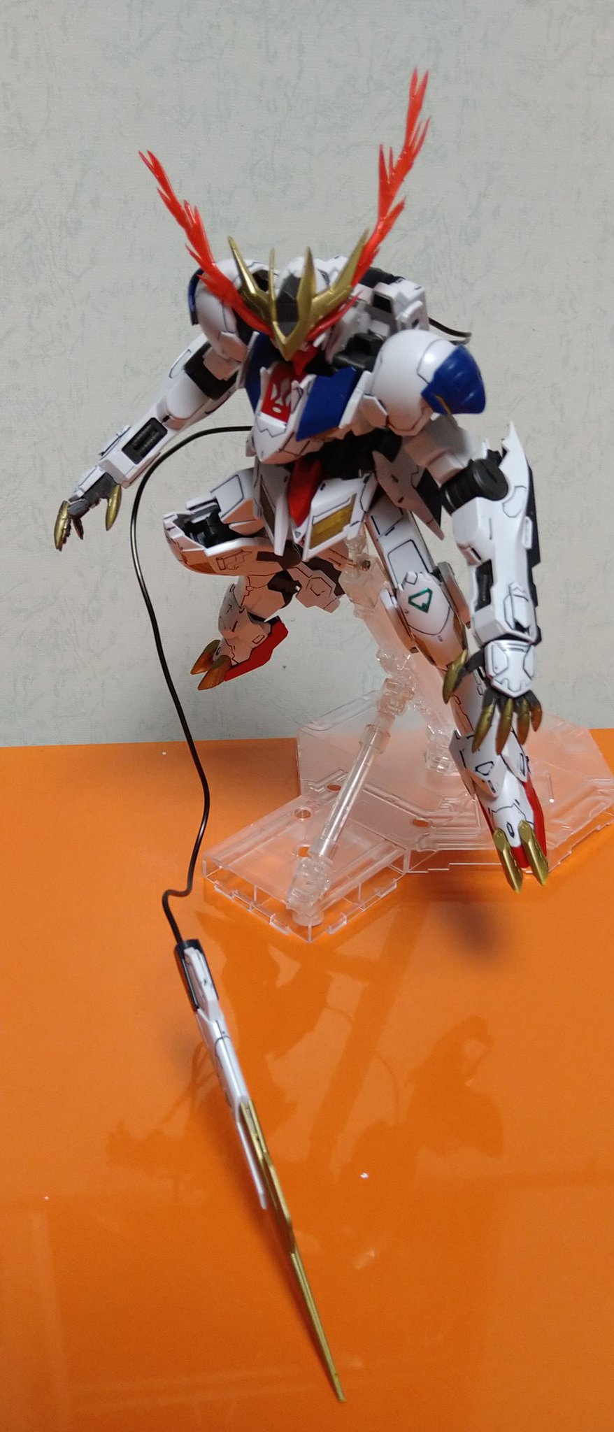 Yuzu バルバトスルプスレクスのリミッター解除を再現したくて眼光エフェクトを加工してみた 初めてにしてはなかなかいい感じにできた気がする ガンプラ 鉄血のオルフェンズ T Co Jsm8dquekv Twitter