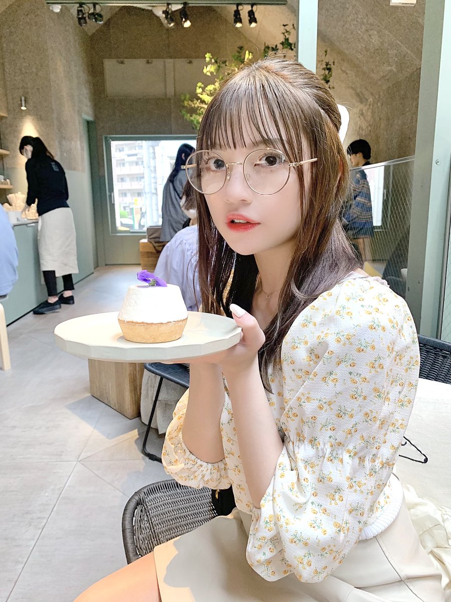 廣川 奈々聖 わーすた S Tweet 最近 色白になってきました Trendsmap