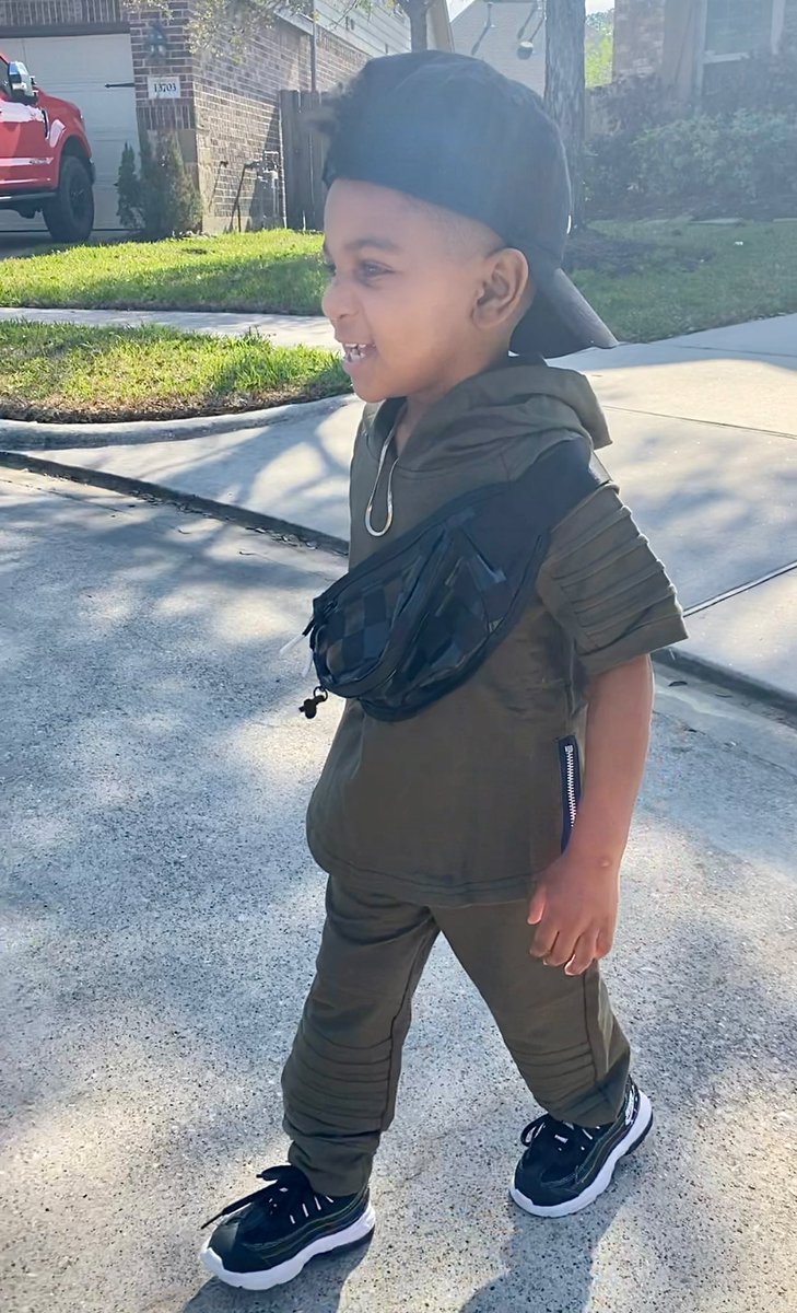 topplinekids's tweet photo. 👉🏽Outlook this week: BLESSINGS
🛍Shop this look with our extended Easter Sale NOW
#styleinspiration #topplinekids #bossmom #fashionmoms #fashionkids #babyfashion #toddlerfashion #toddlerstyle #babyaccessories #kidsaccessories #topplinefamily #babymodel #babyinfluencers https://t.co/5vAN1tQVXR