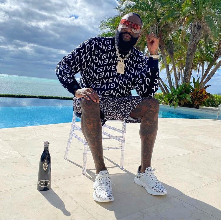 MaybachMusic's tweet image. Great day to boss up. #BIGGEST