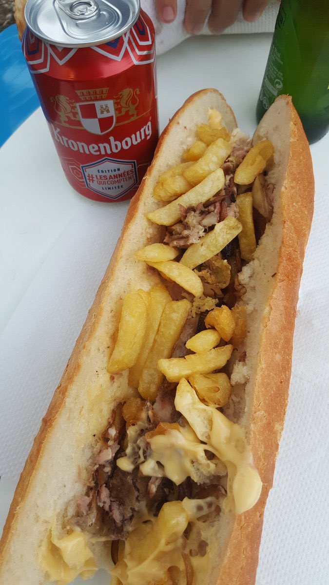 FAV pour les repas clandestins #chalencon 
RT pour le casse-croûte des tournois de Pâques!