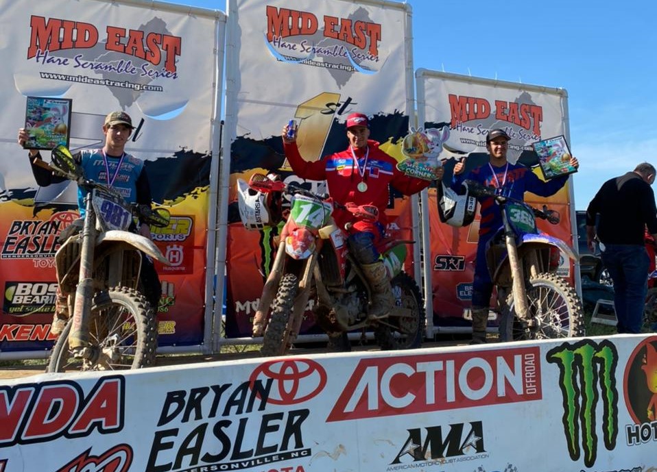 RDeportivoCL's tweet photo. #ChilenosxElMundo 🇨🇱🇺🇲🏁

El piloto Ruy #Barbosa se quedó con la cuarta fecha del Mid East Racing de #CarolinaDelSur 

¡Grande @RuyBarbosaP! 👏💪

📷: @INDChileOficial https://t.co/r6SBQk3v3z
