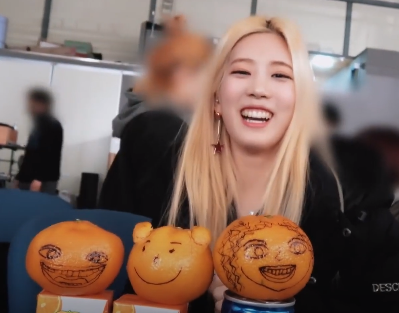 when kim lip drew the members faces on fruit like a crazy person 👁️