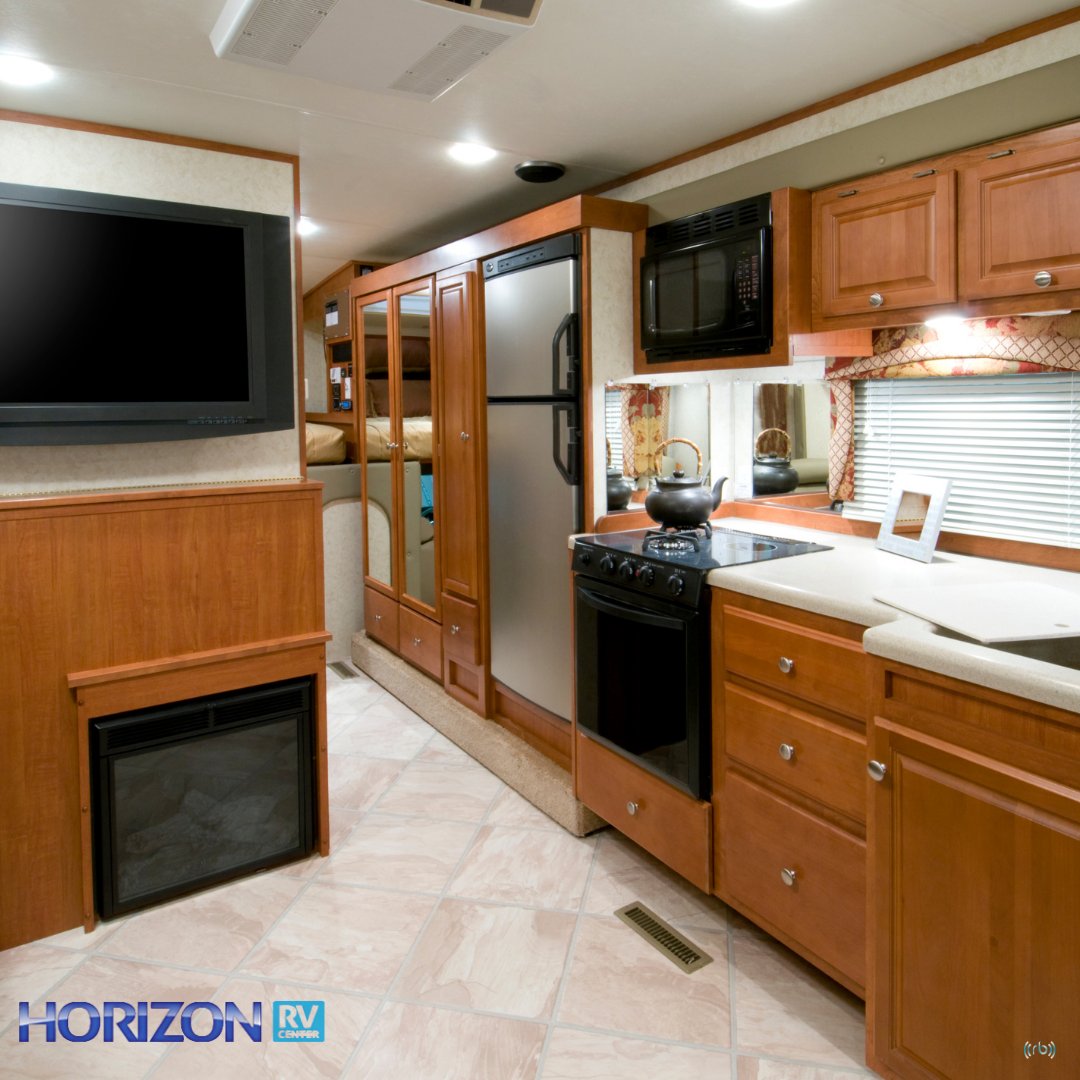 HorizonRVGA's tweet photo. Find out how much your old camper is worth today. 
To get started go to https://t.co/4oXxc2jvrs, fill out and submit a trade-in form: https://t.co/uEJiYlakSE #horizonrv #horizonrvcenter #valdosta #lakepark #georgia #ga #rv #classa #classc #rvlife #gorving #camping #traveltrailer https://t.co/mPSUdxPSCh