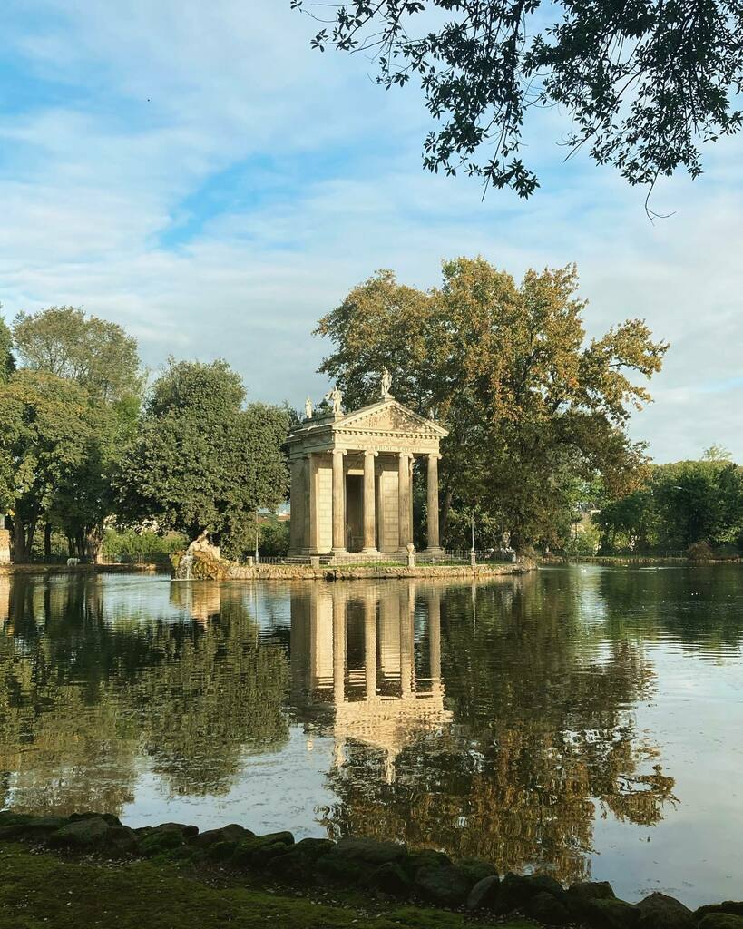 HotelEdenRome's tweet photo. Traditionally Easter Monday is spent outside, be it barbecue in the backyard, pic-nic in the park, lunch by the sea, stroll in the countryside. We are lucky to have one of Rome’s charming parks at our doorstep.

#EasterMonday #Rome #VillaBorghese #aTaste… https://t.co/gVCbxh1XKw https://t.co/xShgbybE8s