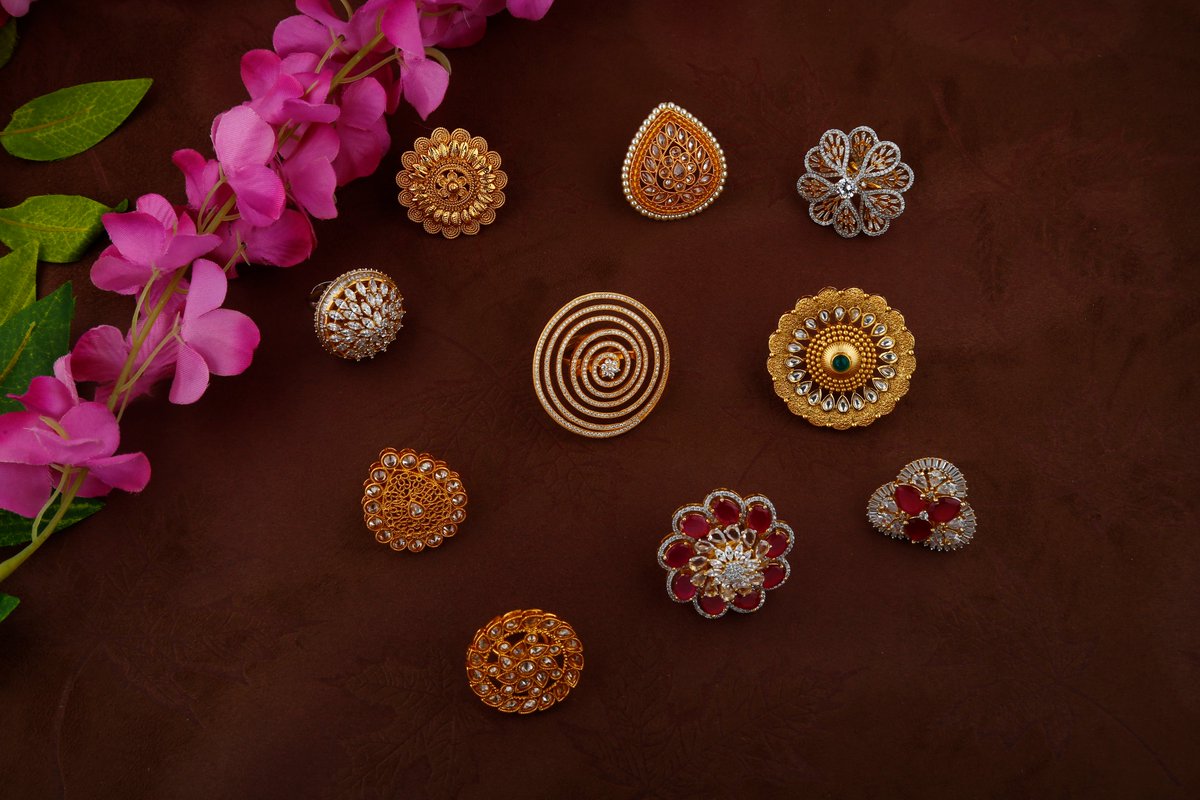 AnuradhaArts's tweet photo. Exclusive Collection Of Designer Finger Ring by Anuradha Art Jewellery
COD Is Available 
Free Shipping Is Available
Free Gift With Every Purchase
To Buy This Product 📩DM Us OR📲Whatsapp Us On +918888893938
-

-
#fingerring #ring #designerring #fancyring #anuradhaartjewellery https://t.co/cd3W9lSmIQ