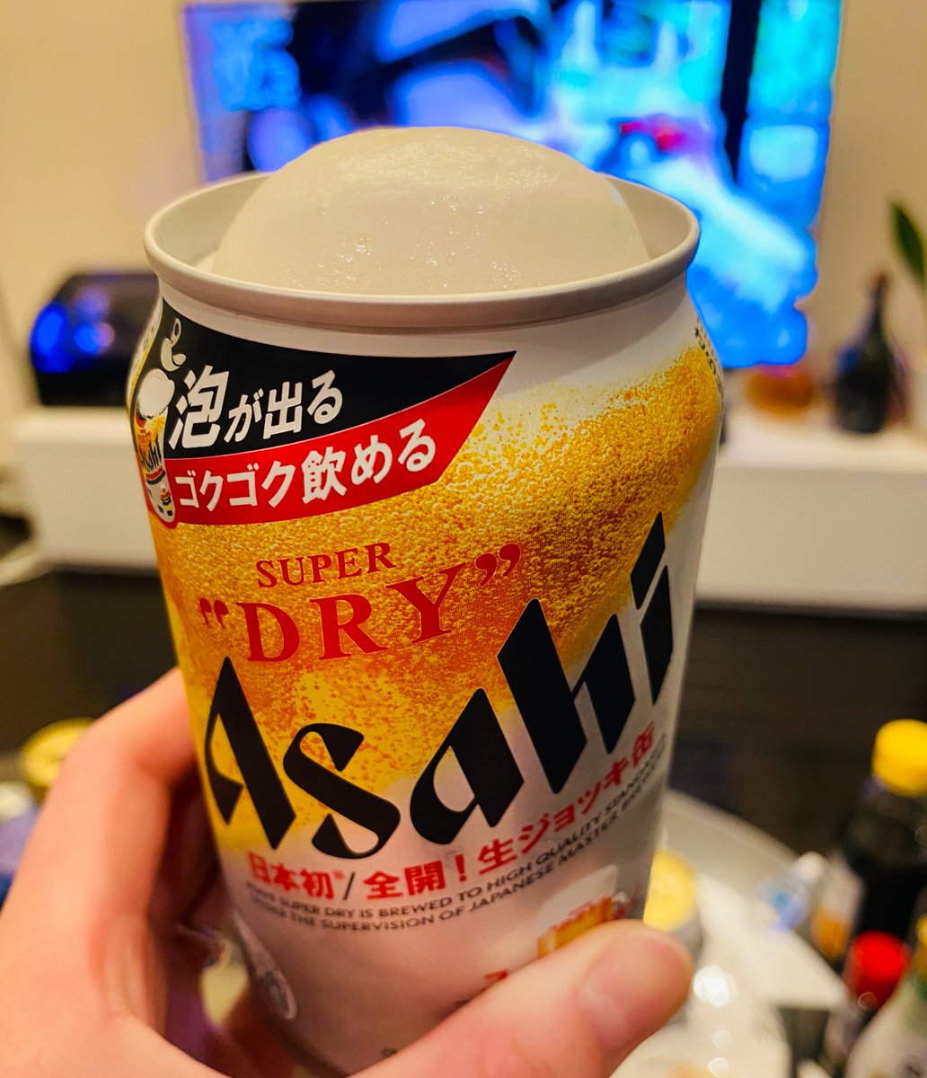 泡がうまい アサヒスーパードライ 生ジョッキ缶 はごくごく飲める 早速試した人も 1本じゃ足りないかも Togetter