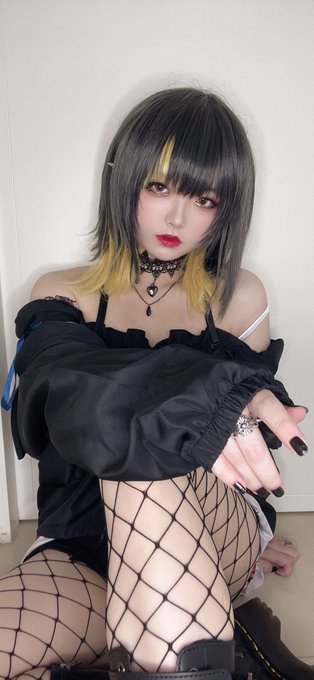 コスプレイヤー絲のTwitter画像25