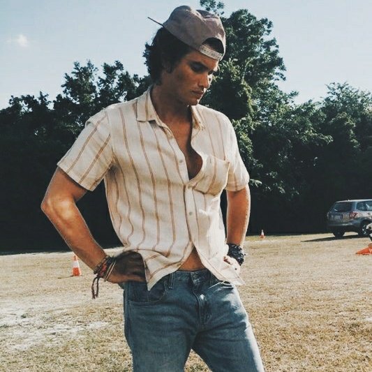 pogueprince's tweet image. ⠀──┈┈   ❝𝑾𝒆 𝒅𝒐 𝒘𝒉𝒂𝒕𝒆𝒗𝒆𝒓 𝒘𝒆 𝒘𝒂𝒏𝒕, 𝒘𝒉𝒆𝒏𝒆𝒗𝒆𝒓 𝒘𝒆 𝒘𝒂𝒏𝒕.❝

  ⠀ 𝐉𝐎𝐇𝐍 𝐁𝐎𝐎𝐊𝐄𝐑 𝐑𝐎𝐔𝐓𝐋𝐄𝐃𝐆𝐄

》part-time treasure hunter. full-time pogue. more heart than brain. 
》outerbanks.
》SL's | banter.

⠀⠀⠀⠀⠀⠀ ↻ | ♡ | ↓