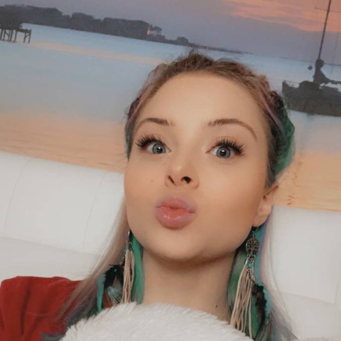 TW Pornstars - KittyCaitlin. Pictures and videos from Twitter.