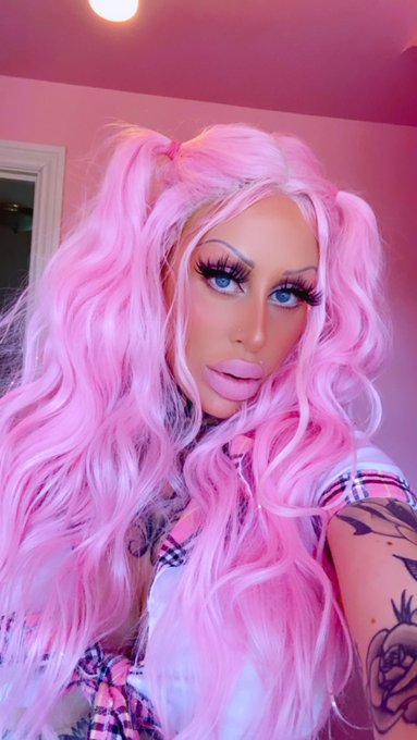 2 pic. Pink to make the boys wink ?
Free: https://t.co/rfYmtVBPo8 
⚜️VIP: https://t.co/GpL6SWCEz8 ⚜️