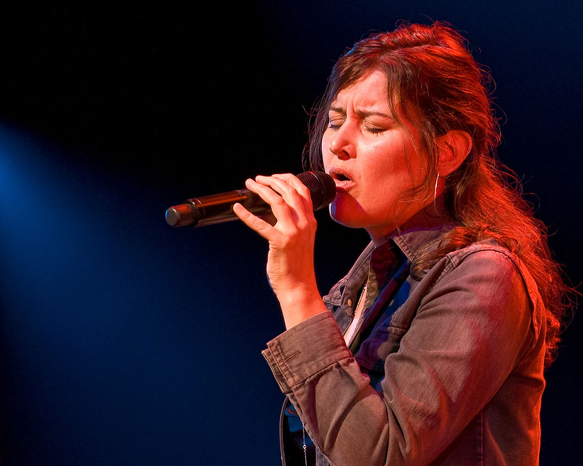 Please join me here at in wishing the one and only Paula Cole a very Happy Birthday today  