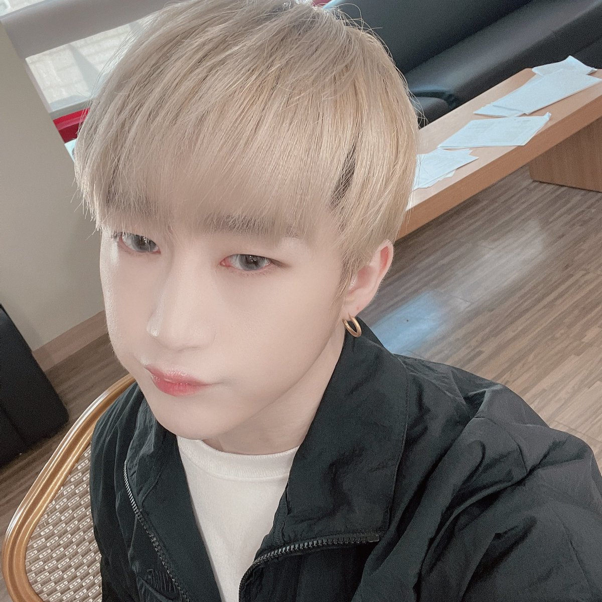 Noir__official's tweet photo. 오늘도 열심히 잘했어요🔥🔥

#느와르 #noir #김대원 #daewon #루미에르 #퍼펙트 #젠 #온에어 #온에어비밀계약 https://t.co/f9oFQ5kpQX