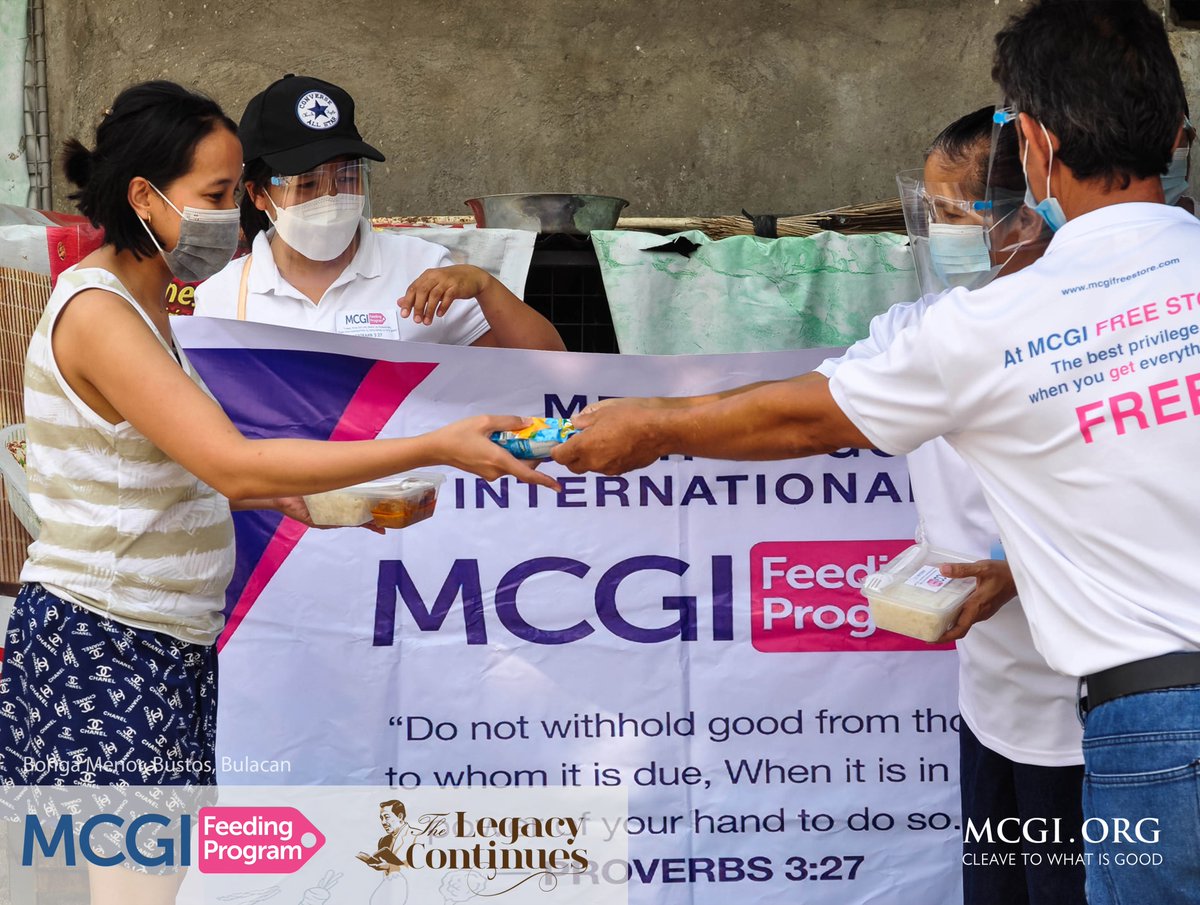 mcgidotorg's tweet photo. IN PHOTOS: Brethren from Bustos, Bulacan participated in the weeklong Feeding Program by distributing free meals to the residents of Bonga Menor.

To God be the glory!

#MCGIFeedingProgram
#MCGICares https://t.co/tfOFP7IxZn