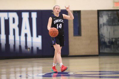 DmaccWBB's tweet image. 🚨Bears fans - join us in wishing freshman baller, @maganc2002 a very happy birthday! 🎈🎉🐻⬇️ #HappyBirthday #AprilAnarchy