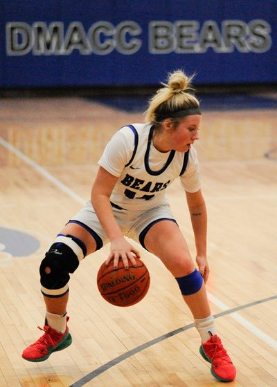 DmaccWBB's tweet image. 🚨Bears fans - join us in wishing freshman baller, @maganc2002 a very happy birthday! 🎈🎉🐻⬇️ #HappyBirthday #AprilAnarchy