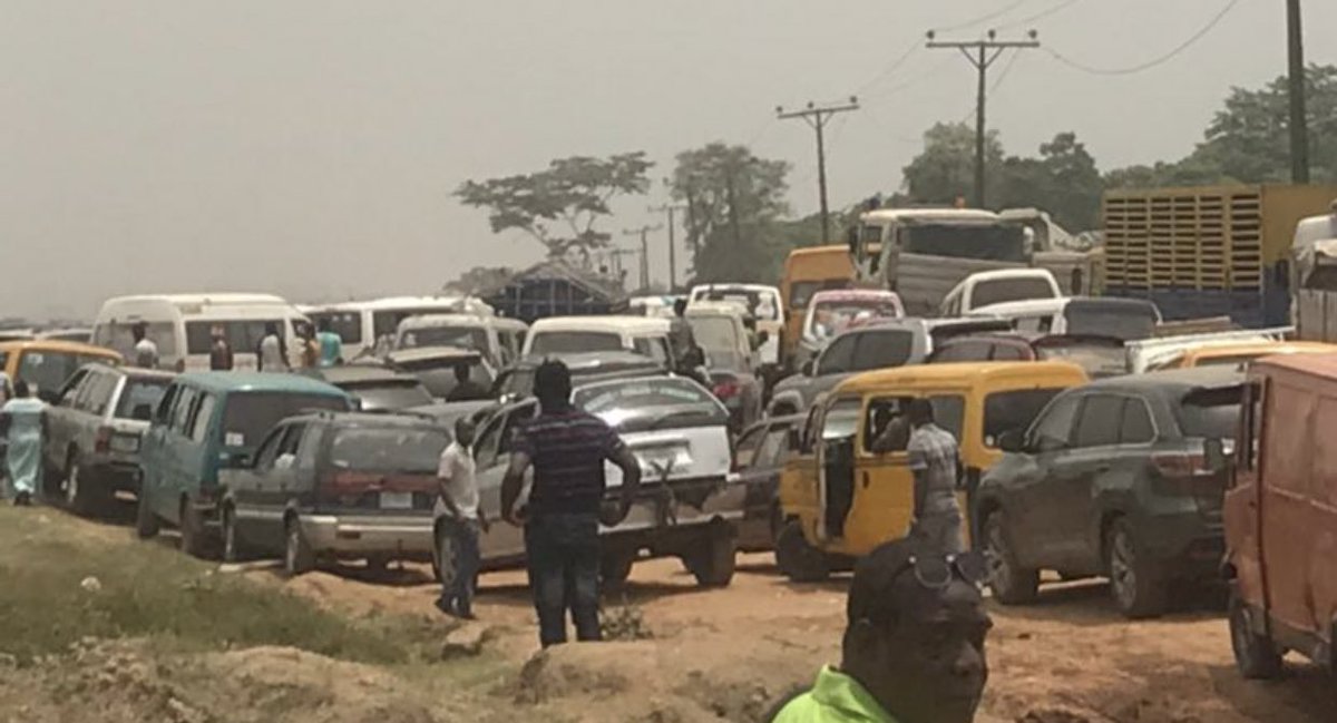 MulMoscow's tweet photo. Nobody:

  Absolutely No One:

  Lagosians @ 4 am: https://t.co/8sOKoNdGdo