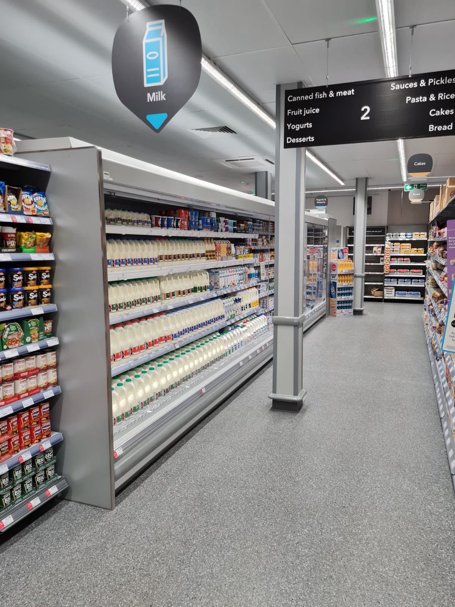 Ragesh2018's tweet photo. Fantastic bank holiday launch after refit in Newport Pagnell today. Well done and good luck to the team, the store looked amazing #ItsWhatWeDo 👏👏🌟 @sai46141111 @HawVicky @tinamitchell123 @SOCE0403 @coopuk https://t.co/f1zi5ssuBu