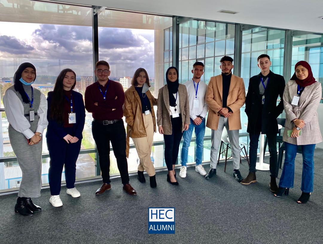 Alumni_hec's tweet photo. L'équipe ALUMNI HEC Alger a eu le plaisir d'être accueilli par Ernst &amp; Young-EY, un cabinet d'audit et l'un des big four tant convoités par les jeunes diplômés.👨‍🎓

Un grand merci à EY pour son accueil et son professionnalisme tout au long de la journée.🔥

#ALUMNIHECAlger https://t.co/FLcB8reKb7