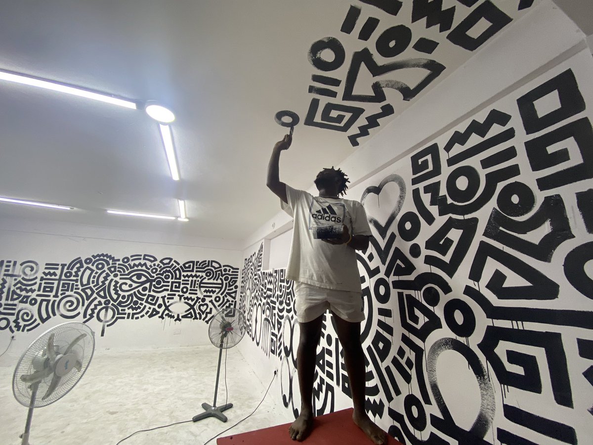 penieltheartist's tweet image. From start to almost finished 😬