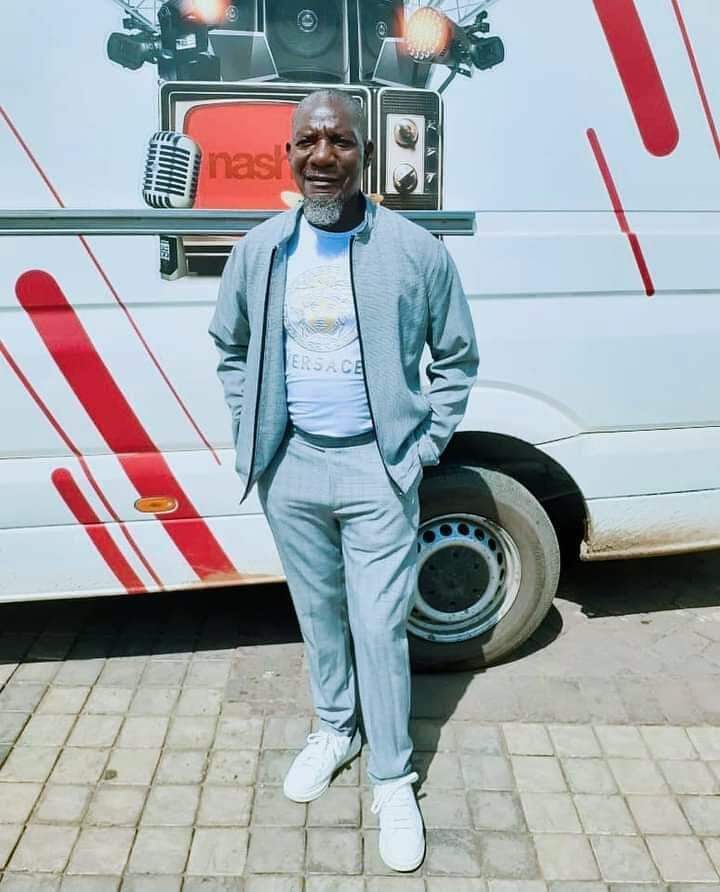 What a legend!
Happy birthday @KhiamaB
We celebrate you the Sungura godfather
@IdeasZaka @pridah_
@Mavhure @joelgombera
@Zimtweets @alickmacheso3
@EsteemCommunic1