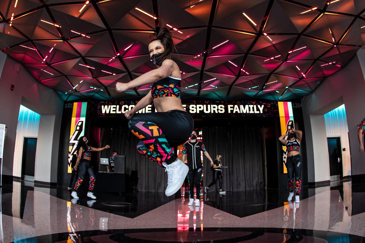 Alex_Soto5's tweet photo. Fiesta game days are the best days🎉
#hypesquad #SpursFamily https://t.co/6s6e8hGNtk