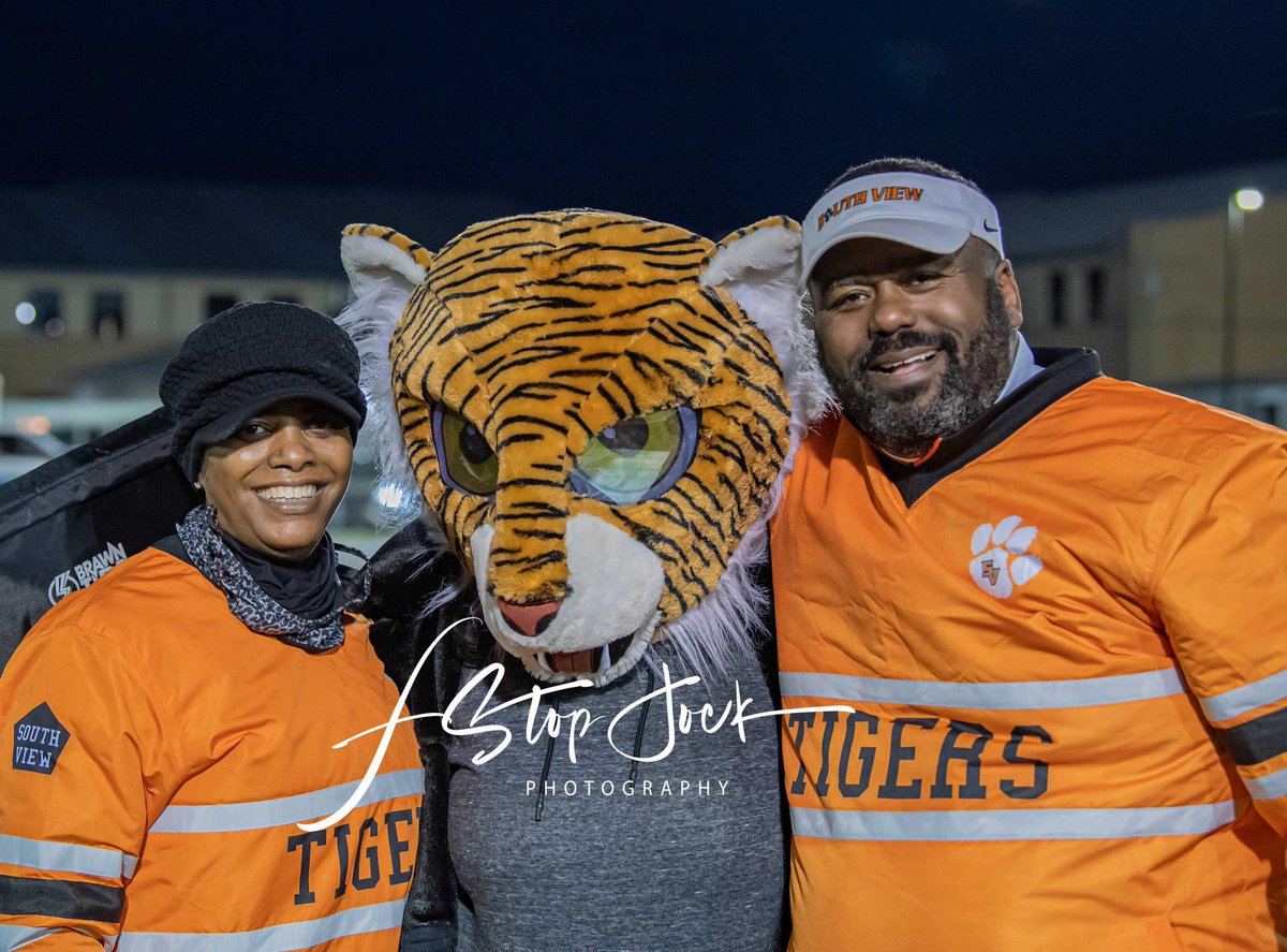 F Stop Jock Media (@jock_stop) on Twitter photo All Overhill vs. Southview Senior Night and game photos are available on MaxPreps.com.
<a href="/OverhillsHigh/">Overhills High School</a> <a href="/southviewsports/">South View Athletics</a> <a href="/SouthViewFB/">South View Football</a> <a href="/_JagNation/">Overhills Football</a> All Overhill vs. Southview Senior Night and game photos are available on MaxPreps.com.
<a href="/OverhillsHigh/">Overhills High School</a> <a href="/southviewsports/">South View Athletics</a> <a href="/SouthViewFB/">South View Football</a> <a href="/_JagNation/">Overhills Football</a>