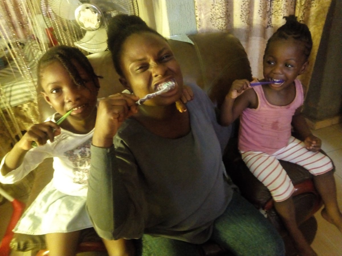olodu_kemi's tweet photo. @pepsodentng #BrushWithMeNG

This is my happy brushing moment with the girls

#HappyEaster https://t.co/19cxgaAzUu