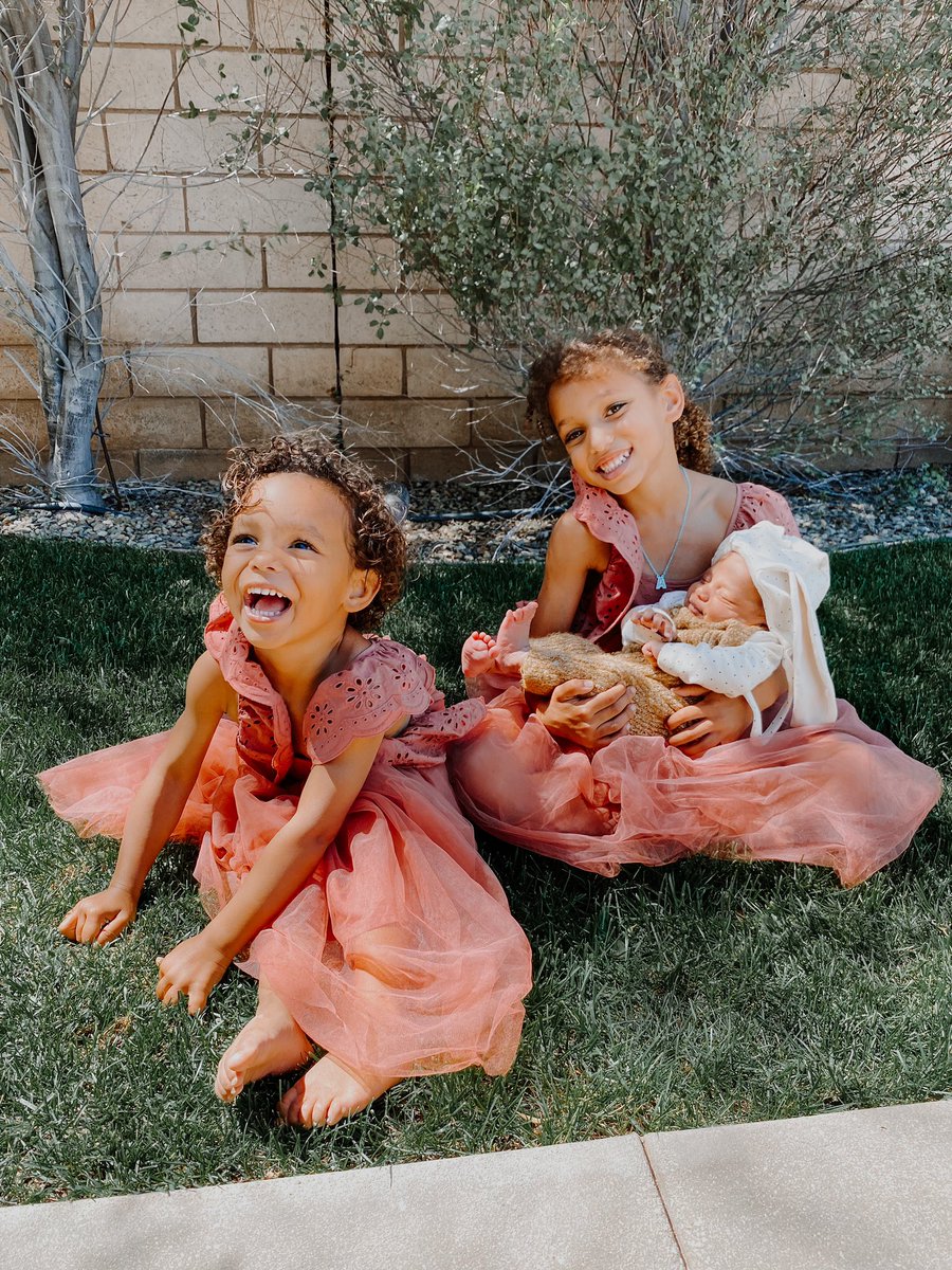 mikaylashocks's tweet image. happy easter fam 🐰✨