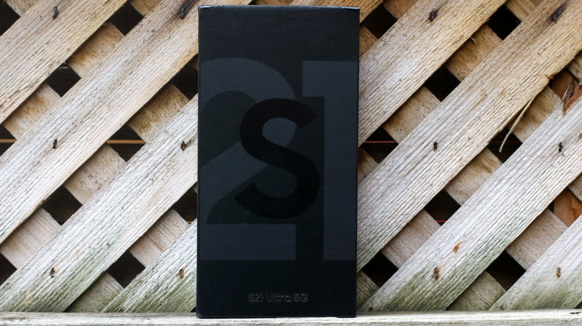 MobileSyrup's tweet image. Win a Bell Samsung Galaxy S21 Ultra mobilesyrup.com/2021/04/05/win…