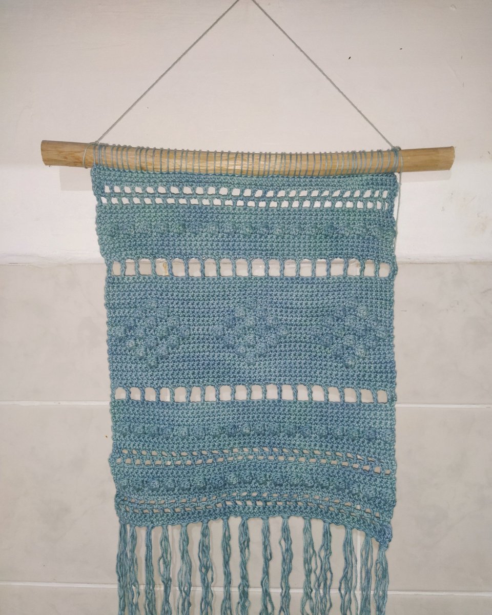 jaylomazing's tweet photo. Give these babies new home. DM! 😘

#wallhanging #crochet #handmade https://t.co/Yl523X2tCD