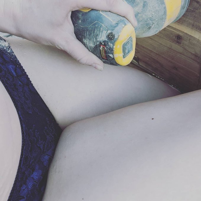 Let's do some art projects together Daddy, I'll hold the tools 😌👷&zwj;♀️ https://t.co/bKRBB1DPUI<a href="/tag/cammodel"class="tags"><span>#cammodel</span></a><a href="/tag/camgirl"class="tags"><span>#camgirl</span></a><a href="/tag/mfc"class="tags"><span>#mfc</span></a><a href="/tag/amature"class="tags"><span>#amature</span></a><a href="/tag/egirl"class="tags"><span>#egirl</span></a>