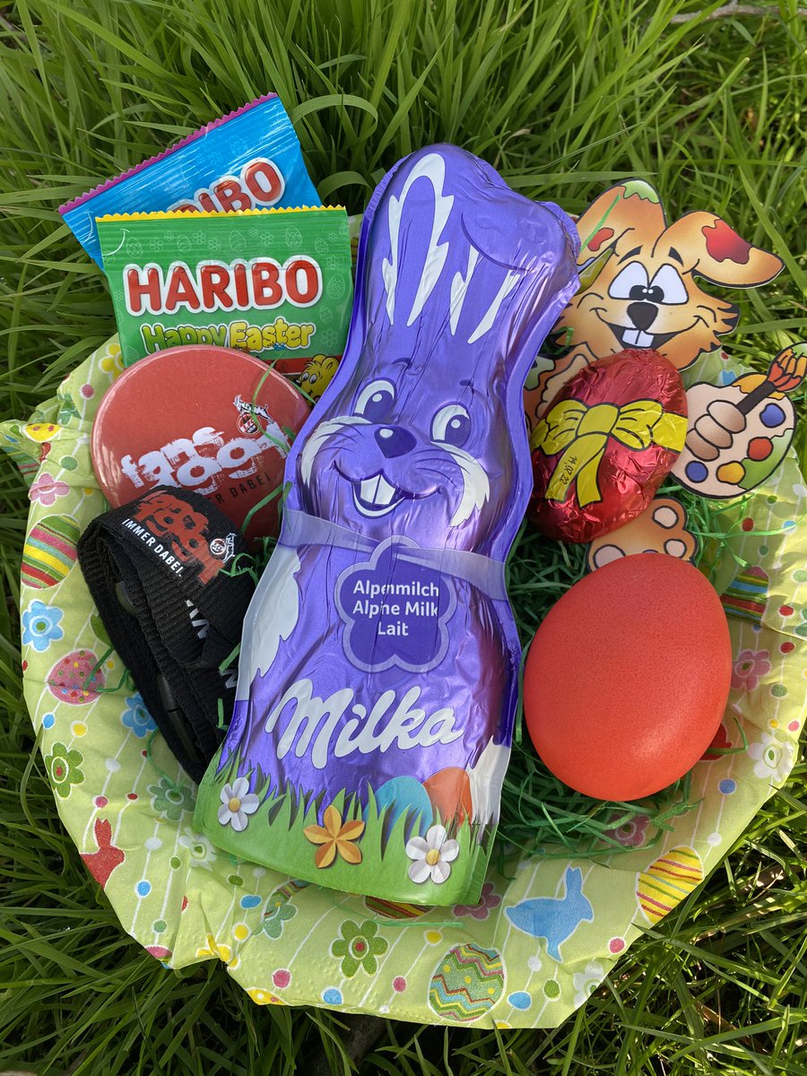 Bananenflanke Köln tweet media