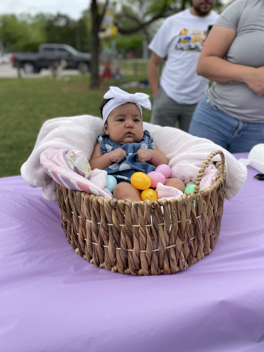 lexamq's tweet photo. Amorcito de mami🤍 #1stEaster https://t.co/5dUb3LS9WB