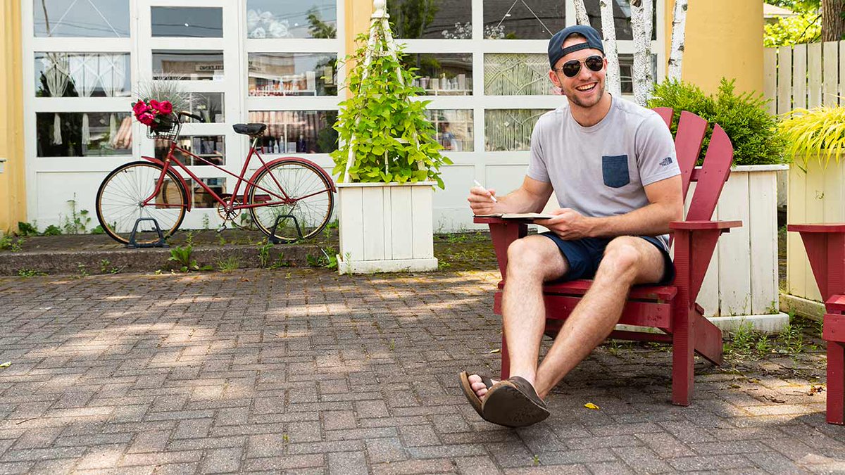 The Winter term isn't over just yet, but we're already getting ready for Spring and Summer, and you can too. Registration is open for 3- and 6-week courses, and you can choose whether you'd like to study on-campus or online. Learn more:

registrar.acadiau.ca/IntersessionSp…