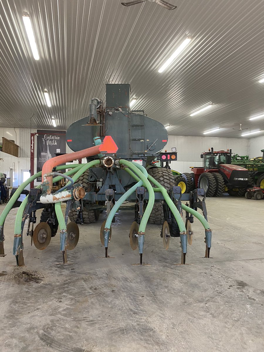First day of #manure21 after rebuilding the tank &amp; injectors 💩🔨 👇