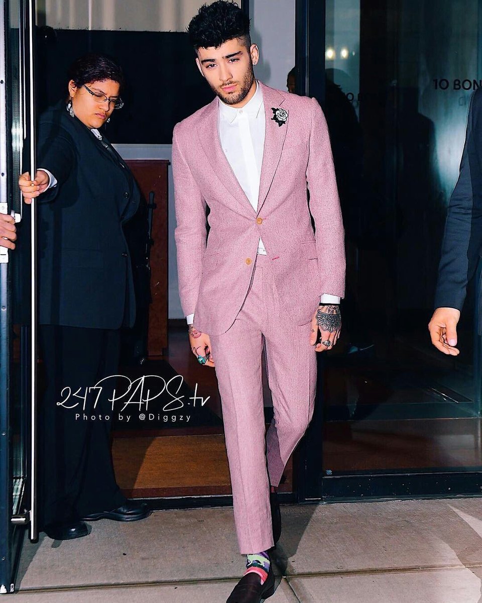 zcarusfall's tweet photo. zayn malik is just wow https://t.co/HJQLuxCWX8