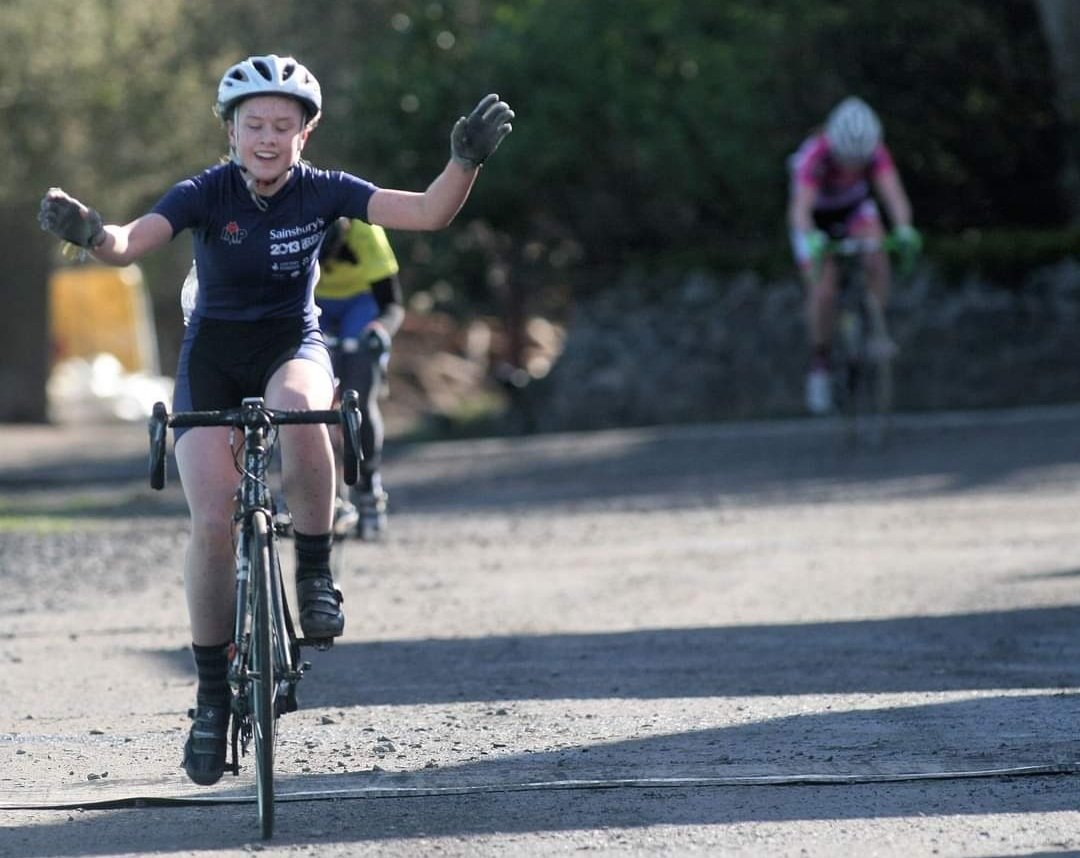 jenny_holl's tweet photo. Really nice seeing @ScottishCycling looking back to past editions of YToS, one of the best race to do a youth. A great experience of being able to race with a team for the first time! #interteamcompetition @RhonaCallander https://t.co/5BxvoLqbIi