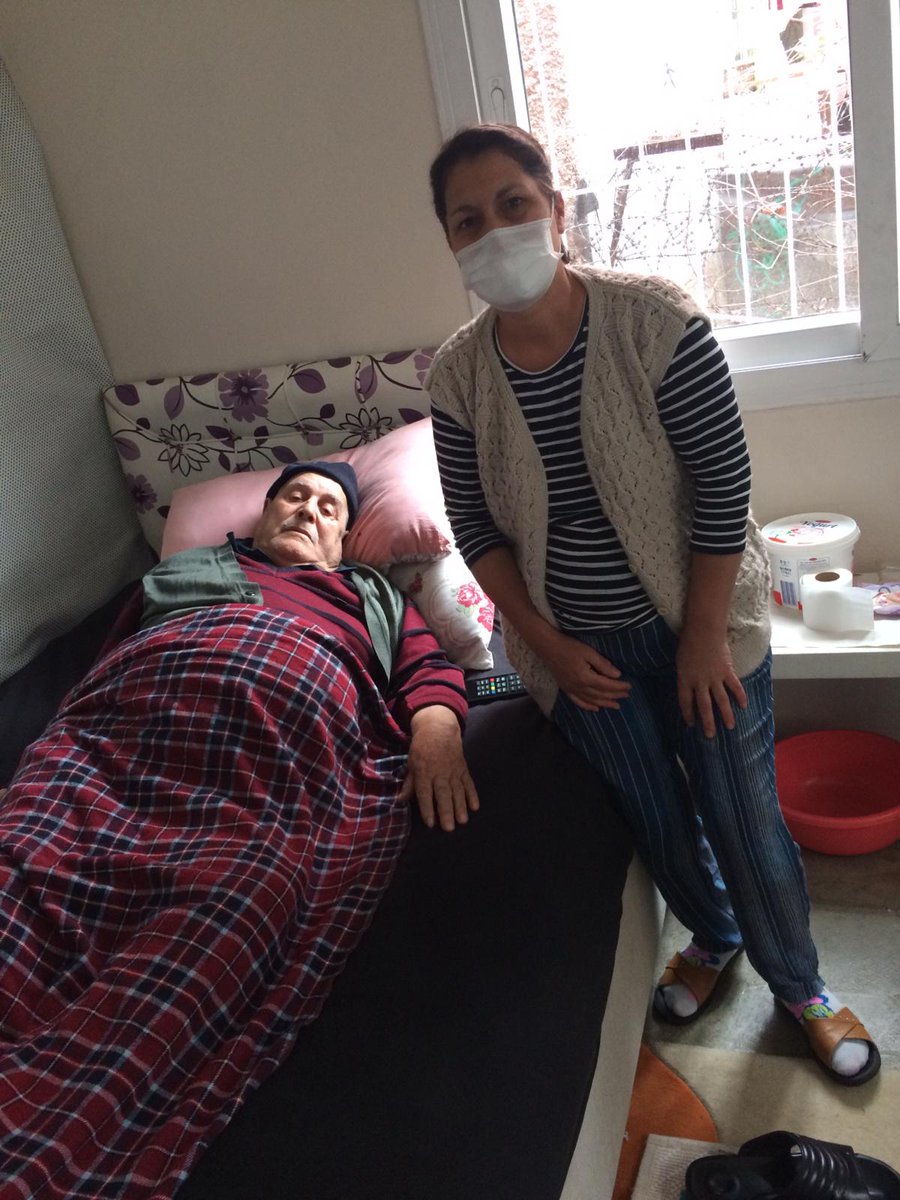 _akseyhankadin's tweet photo. Ova Mahalle Başkanımız ile birlikte Ahmet Öztoprak Bey'e geçmiş olsun ziyaretinde bulunduk. 

Tüm hastalarımıza acil şifalar diliyoruz.

@omerrcelik @jsarieroglu @mehmetay01 @sevilcan8 @avmustafaozkan https://t.co/au9vXmKjRB