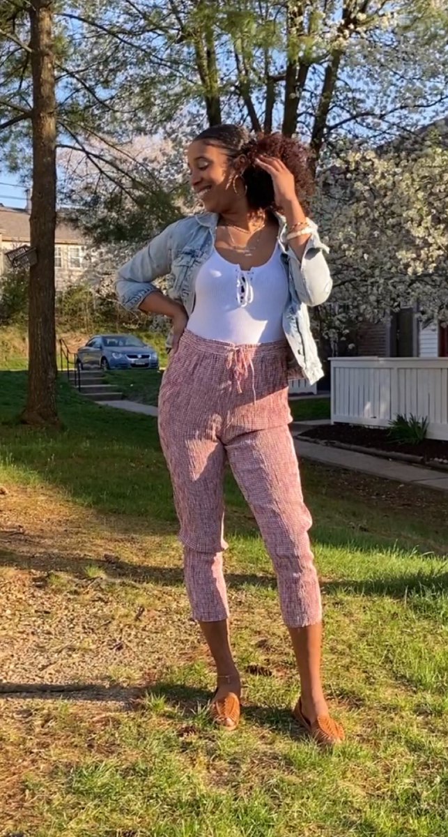 Yesterday was a good day! Slick back ponytail means business! #SundayFunday #curls #happy #Entrepreneur