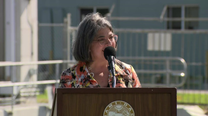 CBSMiami's tweet photo. WATCH LIVE: Miami-Dade @MayorDaniella Levine Cava holds news conference on COVID-19 guidelines and curfew.
Streaming live at https://t.co/wpn4grLKTm https://t.co/nekqjF2Tbc