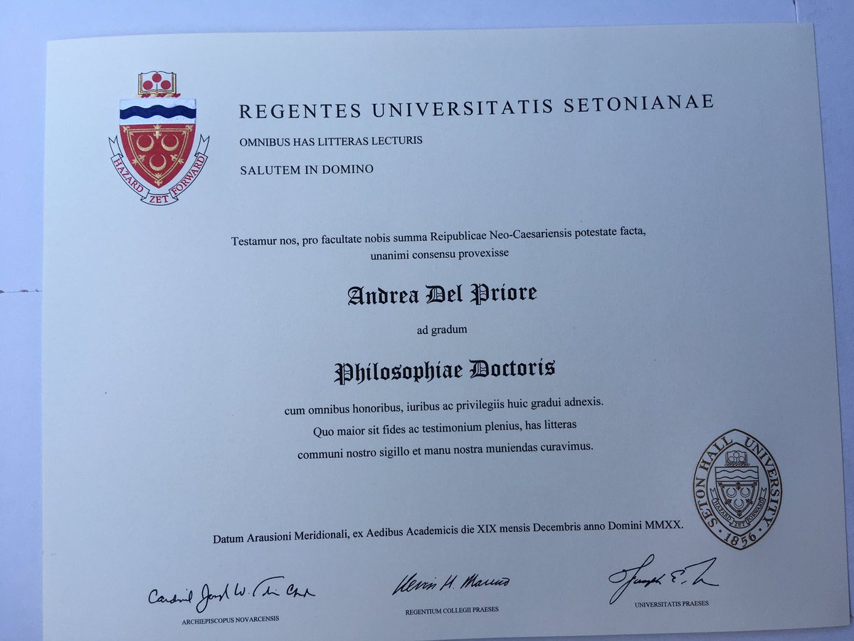 AndreaDelPrior1's tweet photo. My diploma is finally here! https://t.co/WjEvPqgXWA