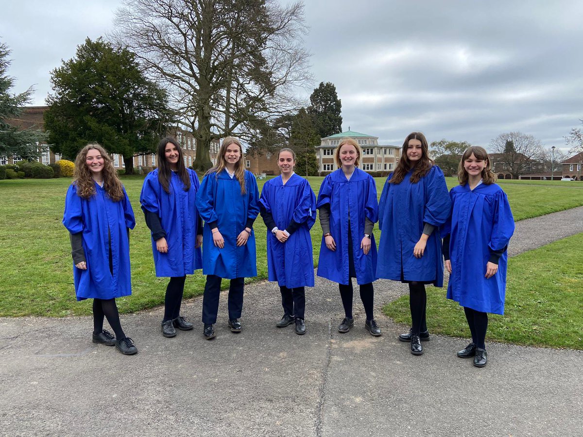 RMSHeadGirlTeam's tweet photo. Our year as the HGT has certainly been unique, but we have all loved every second of it. We are so proud to go to RMS, and can't wait to see what next year's team get up to. So before we hand over the Twitter password, a final big thank you from us! @RMSforGirls #RMSCommUNITY https://t.co/IF5WM8daFf