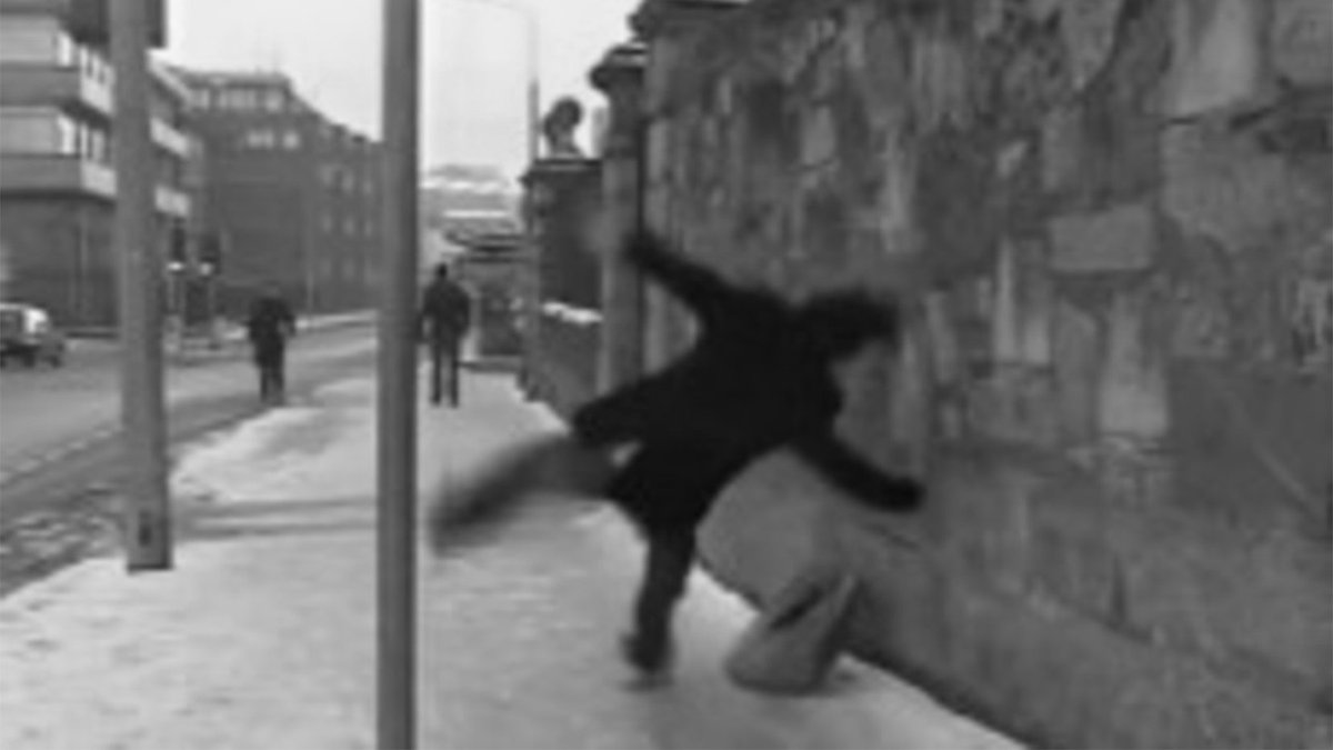 SeanBurkeShow's tweet photo. My great grandfather as he was caught in the crossfire during the Easter Rising in 1916. https://t.co/xgNEPV9etZ