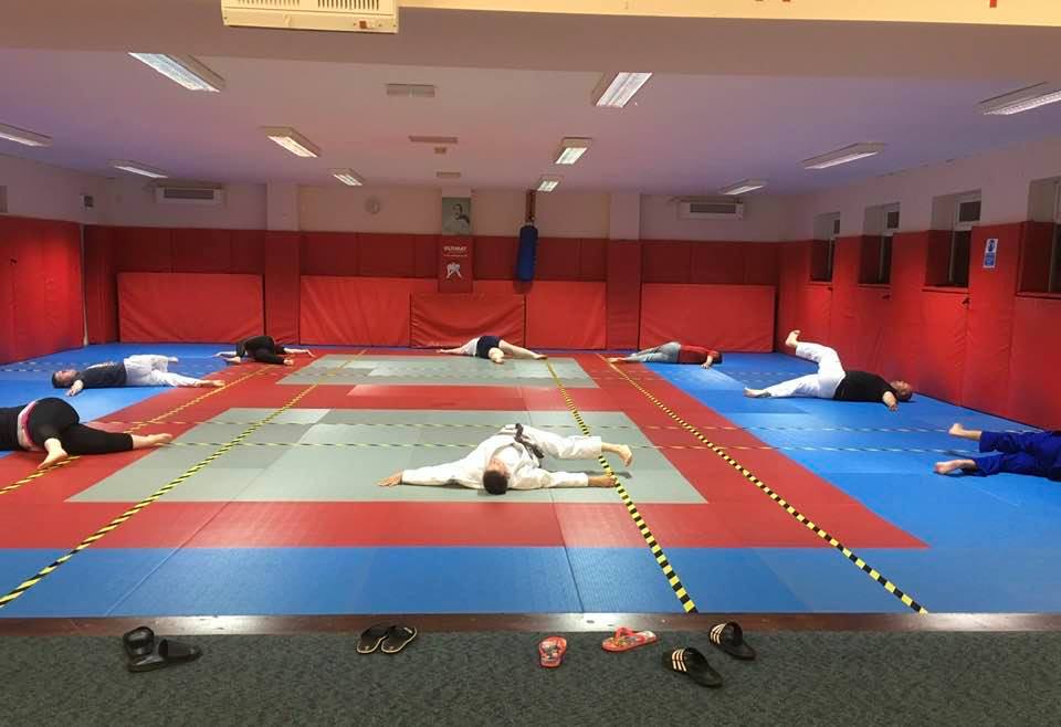 JoinRJCJudo's tweet photo. None contact junior training with Eddie Thomas 3rd Dan Tuesday 13th April. Under 18 year old none contact training Wednesday 14th April 7pm start coach Warren Schofield 7th Dan https://t.co/ECjNVUjvq0