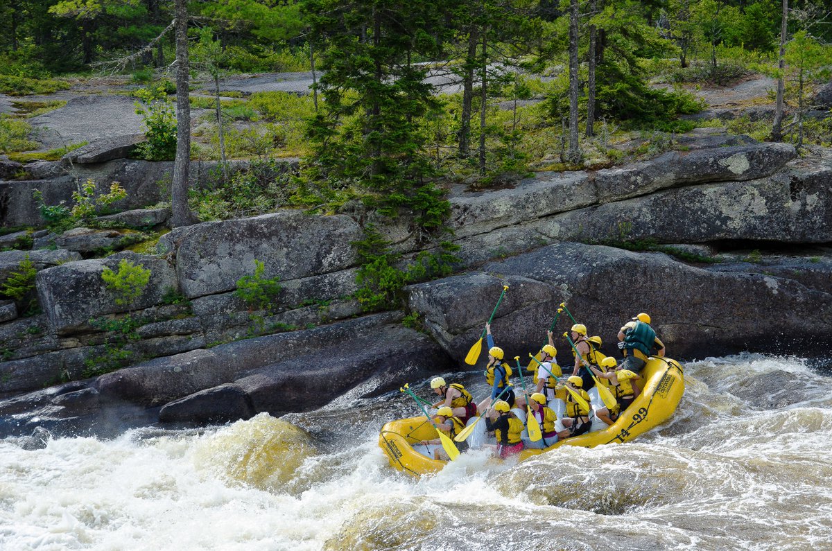 Almost that time of year again! Whitewater rafting is right around the corner. Find out where you can challenge yourself with an exciting whitewater adventure in The #MaineHighlands! 

themainehighlands.com/story/whitewat…