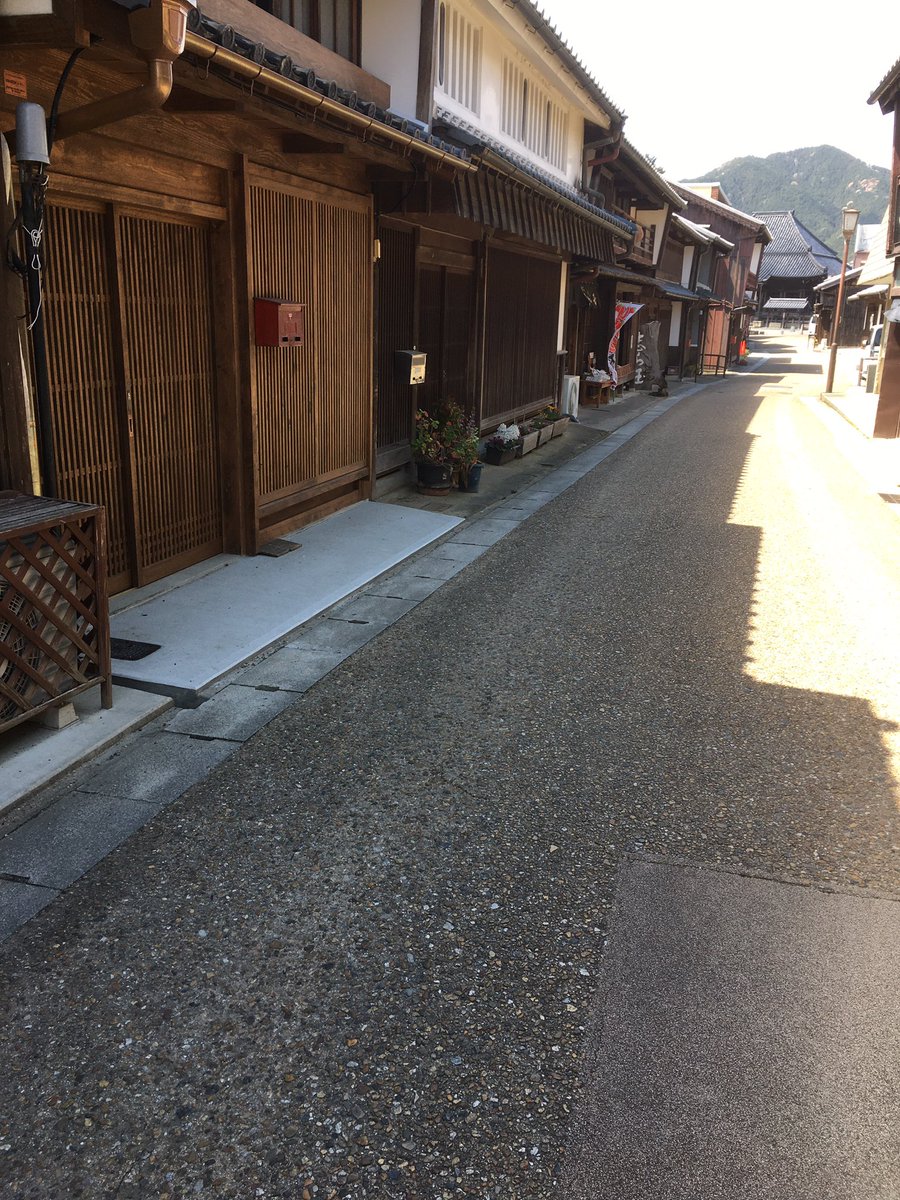 小田裕也 東海道中膝栗毛16日目 4月5日 東海道五十三次 関宿 見事な 江戸時代の宿場町の雰囲気 東海道五十三次タイムトラベラー エモいですね