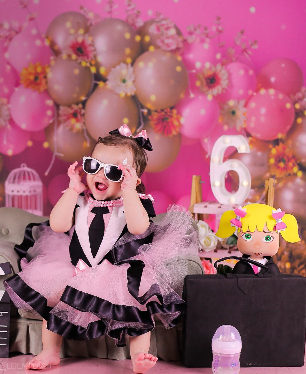 ThrseRodrigues2's tweet photo. Bem, a verdade é que não sou um bebê comum... Poderosa chefinha Aurora 💖
•
•
•
•
•
Fotografia: @eternity_estudio @leila_tlach
Modelo: @aurora_princesa25
#poderosachefinha #fotos #beleza #bebe #bebefotogenico #bookmensal #modelobebe https://t.co/9lpwu0g535