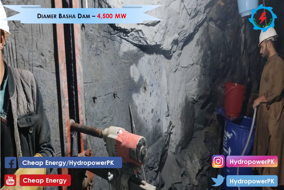HydropowerPk's tweet photo. Under construction Diamer Basha Dam (4,500MW)
#DBDP #DiamerBashaDam #WAPDA #Pakistan https://t.co/MHgfxFno16