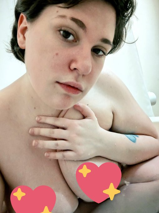 Bath time 😘💦 https://t.co/J8px5NL0et<a href="/tag/sellingcontent"class="tags"><span>#sellingcontent</span></a><a href="/tag/selling_content"class="tags"><span>#selling_content</span></a>